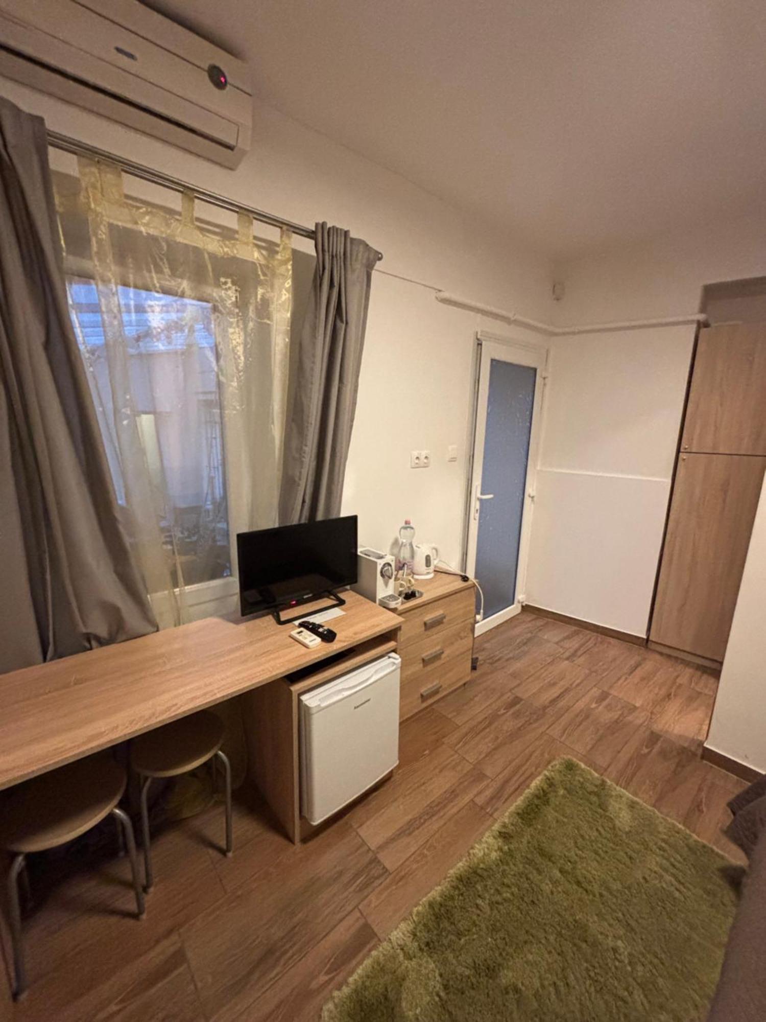 Beugro Lak Hotell Esztergom Exteriör bild